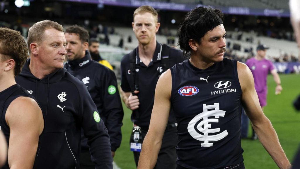 AFL 2026: Carlton coach Michael Voss has addressed a ‘shattered’ Elijah Hollands