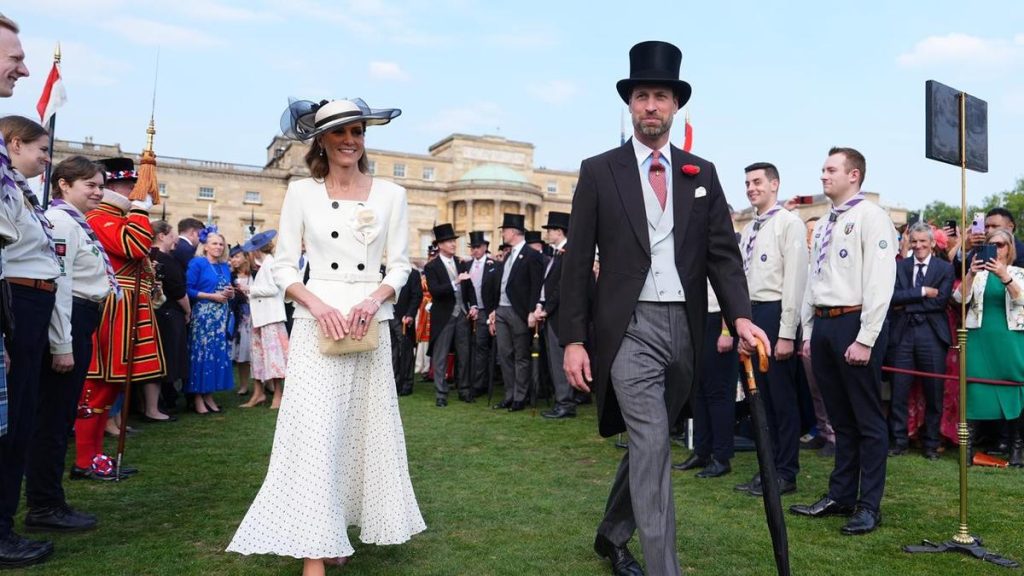 Kate 'buzzing' after trip to Italy, William says