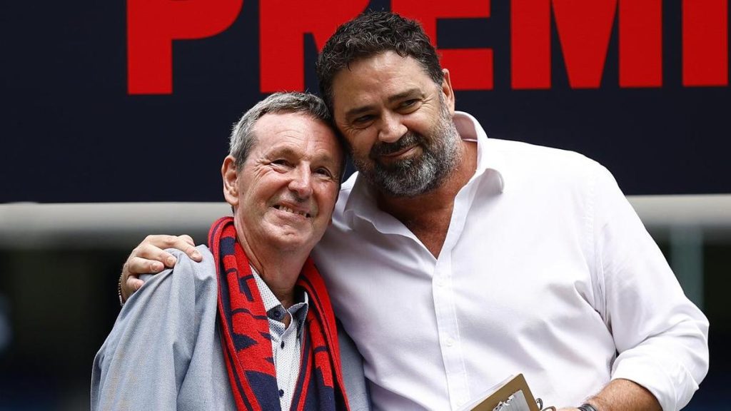 Demons great calls on PM in rallying cry for Daniher