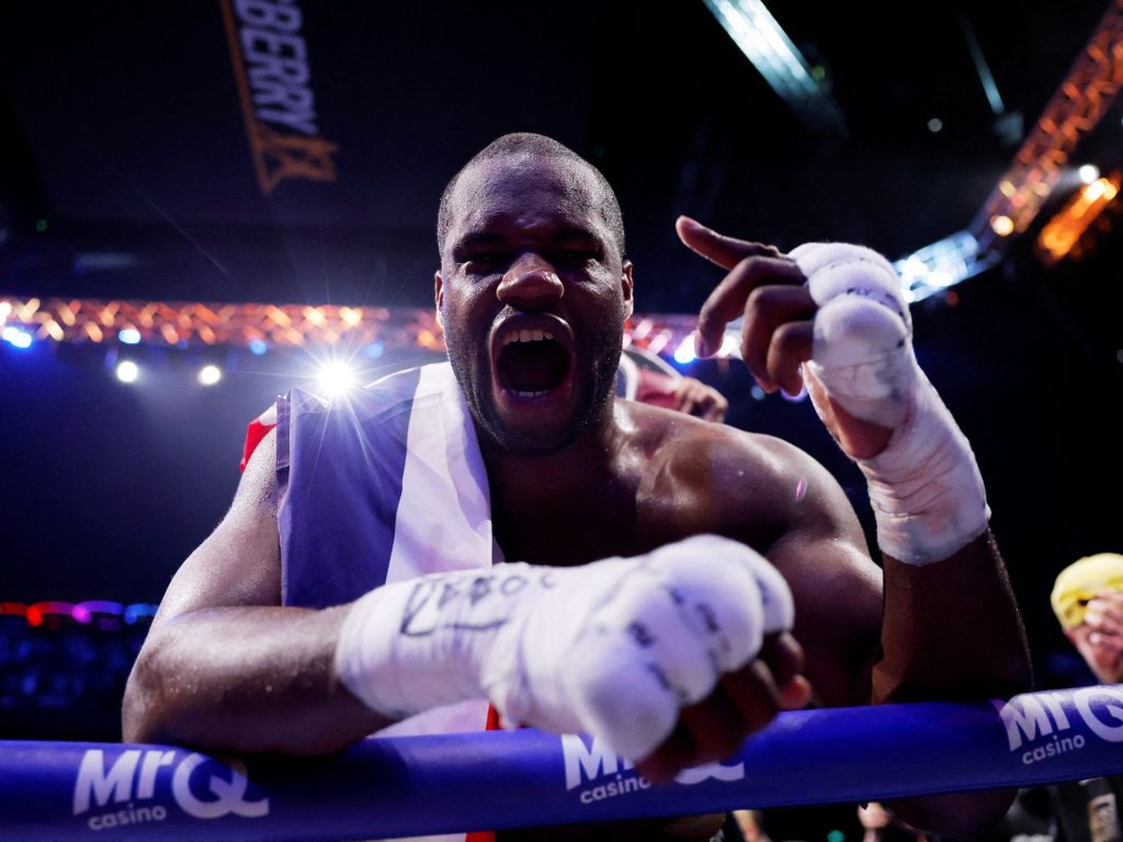 Dubois stops Wardley in 11th round to take WBO heavyweight boxing title | Boxing News