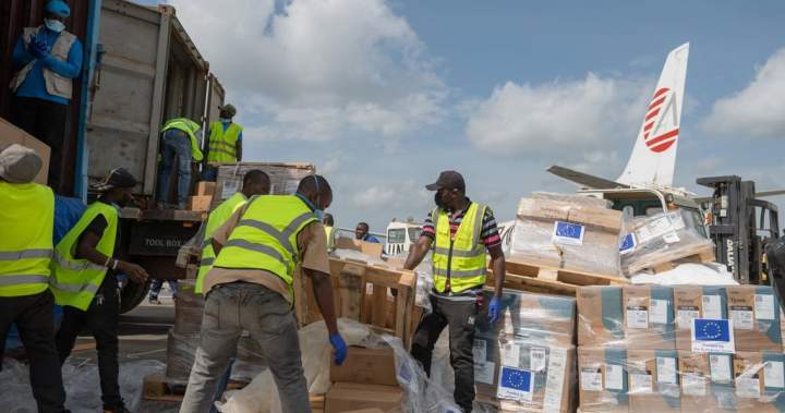 Ebola restrictions may see over 24K travel documents suspended, Ottawa says – National