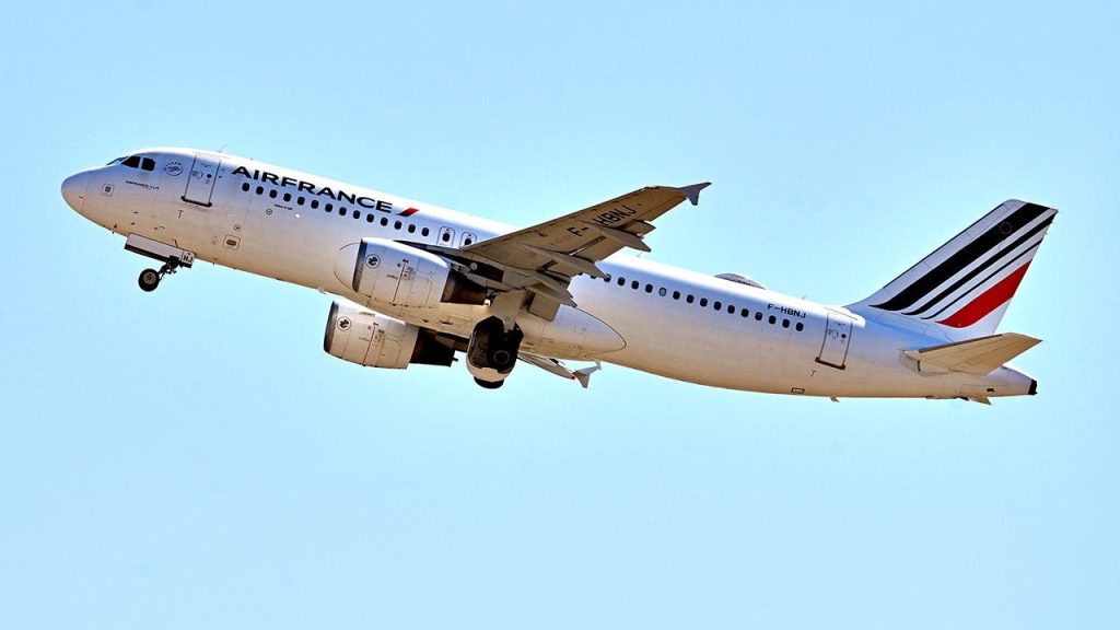 CBP diverts Air France flight from Detroit over Ebola-linked passenger