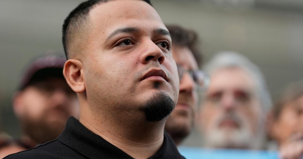 Judge tosses federal charges against Kilmar Abrego Garcia