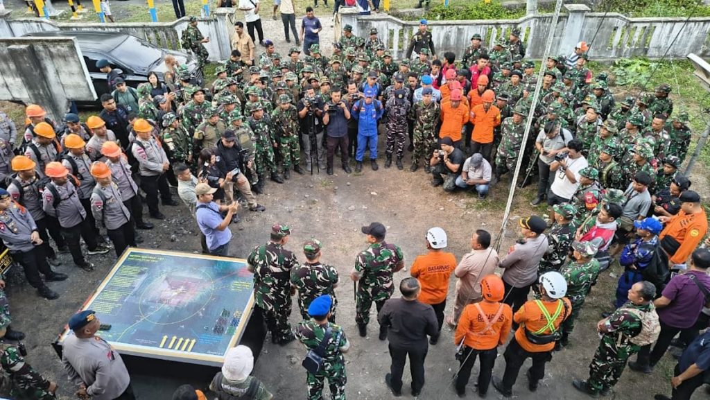 Two Singaporeans confirmed dead in Indonesia volcano eruption, official says