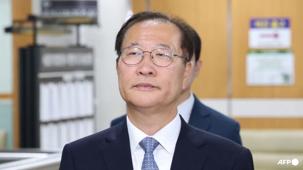 South Korea jails ex-justice minister for 25 years over martial law disaster