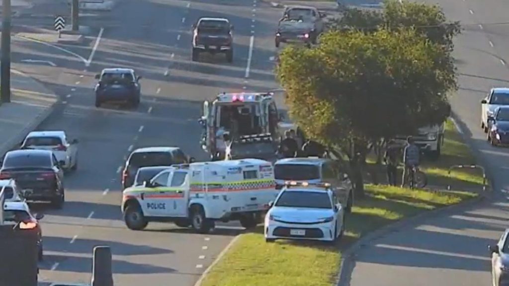 Perth traffic: Crash on Wanneroo Road blocks lane during Monday afternoon peak hour