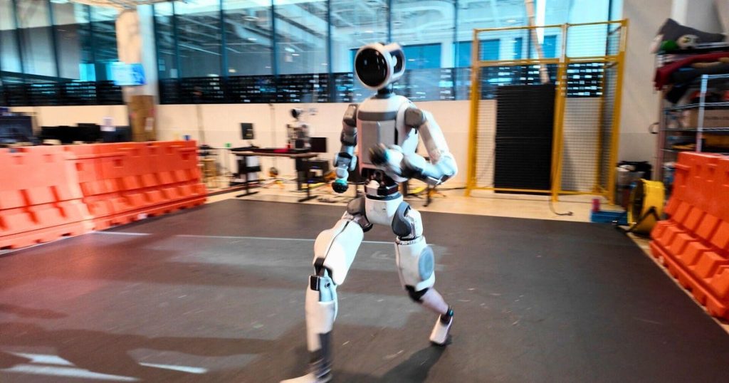 6/14/2026: Here Come the Humanoids; The Empty Rooms; Lamine Yamal