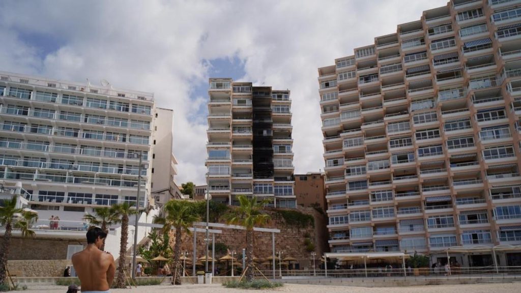 Fire on Spanish island of Mallorca kills two
