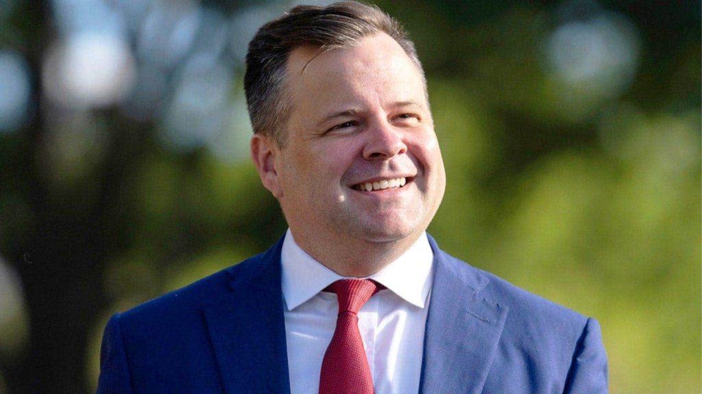 Trump picks housing regulator Bill Pulte as acting intelligence chief