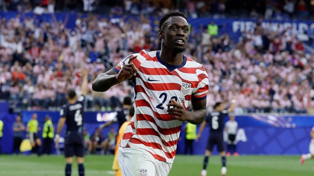 Folarin Balogun scores twice as USMNT beats Paraguay 4-1 in World Cup