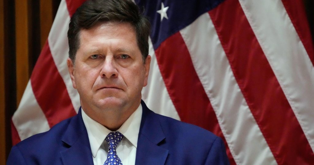 Trump nominating prosecutor Jay Clayton to be next director of national intelligence