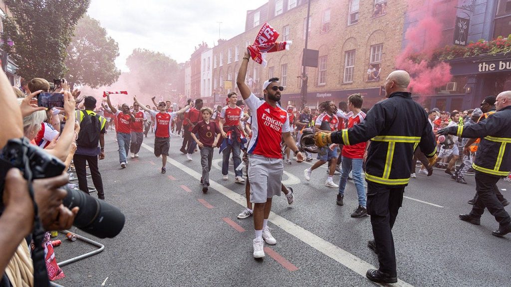 Six stabbed in London during Arsenal Premier League victory parade
