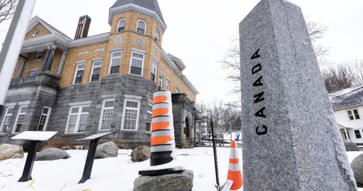 Border-straddling library inaugurates new Canadian entrance