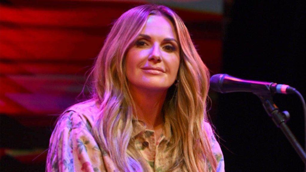 Carly Pearce reveals worst fear after chronic heart condition diagnosis