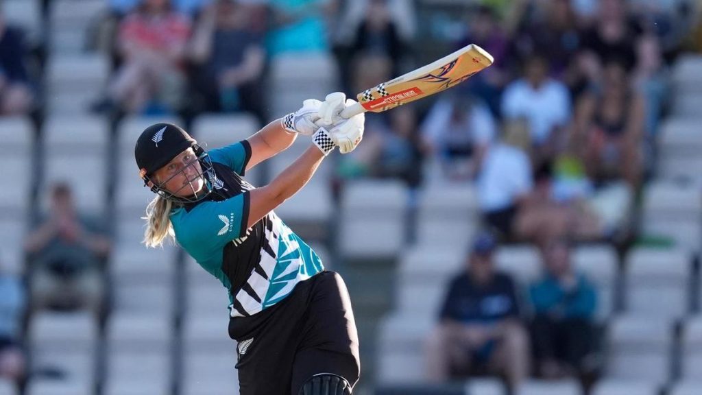 NZ keep slender cricket World Cup hopes alive