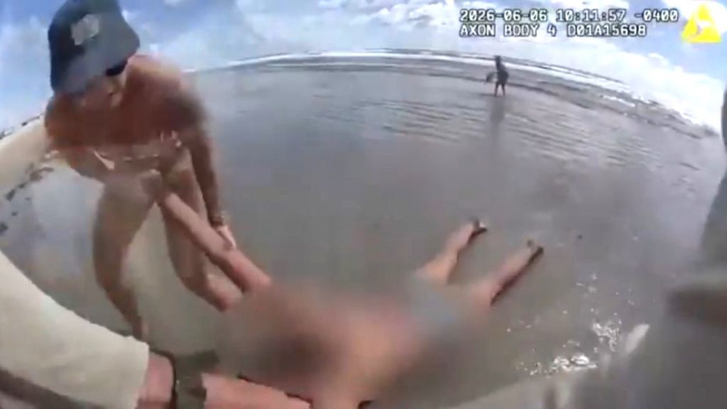 Body cam shows dramatic rescue of woman at New Smyrna Beach
