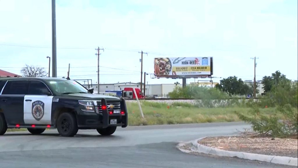 Midland, Texas active shooting kills 1; suspect barricaded
