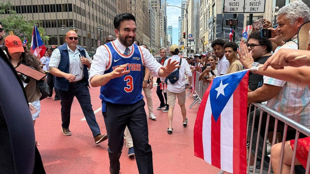 NYC Mayor Zohran Mamdani celebrates with Knicks champ at local parade
