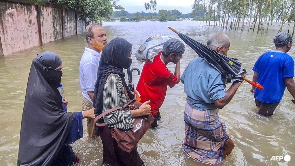 Bangladesh monsoon death toll hits 50, thousands displaced