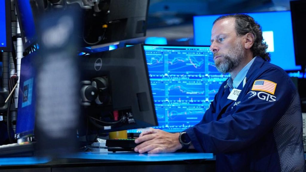 Wall Street ends higher as investors turn to earnings