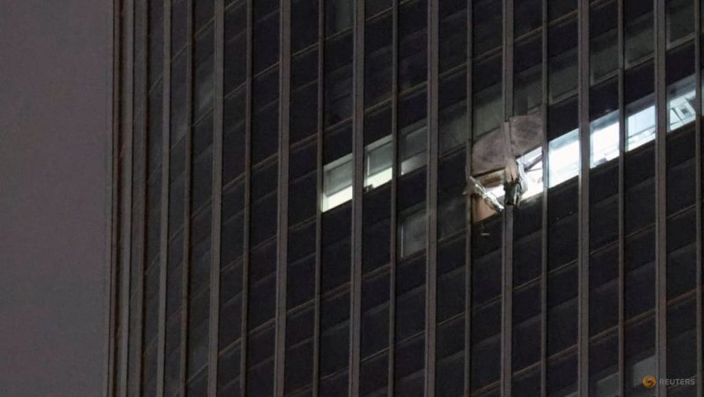 Pilot who hit Beijing tower wrote about ending life