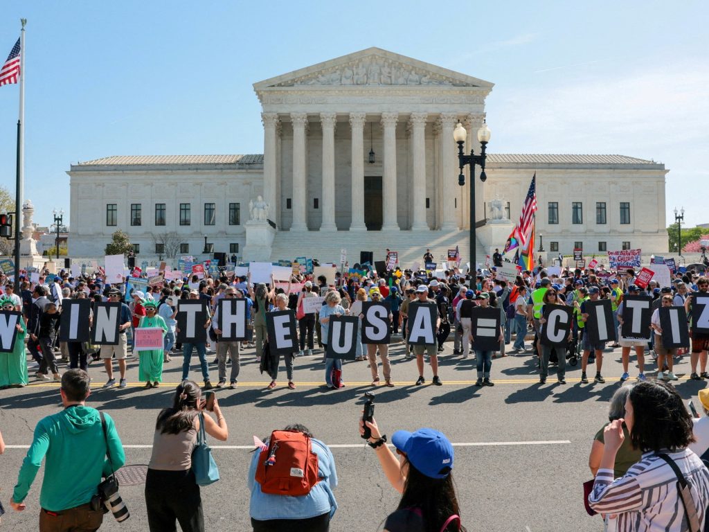 Trump to ask US Supreme Court for new hearing on birthright citizenship | Politics News