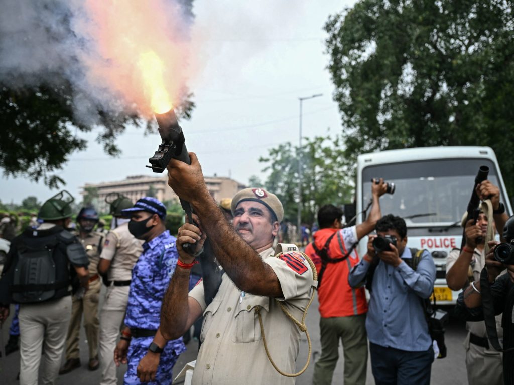 Police attack Cockroach activists as thousands march on Indian parliament | Protests News