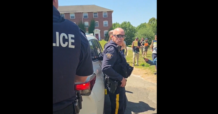 N.S. premier’s office says he was ‘swarmed by rioters,’ windshield smashed – Halifax