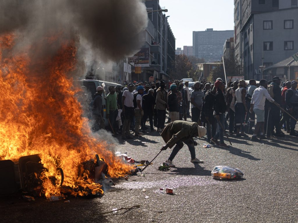 More than 900 arrested during South Africa’s antimigrant protests | Migration News