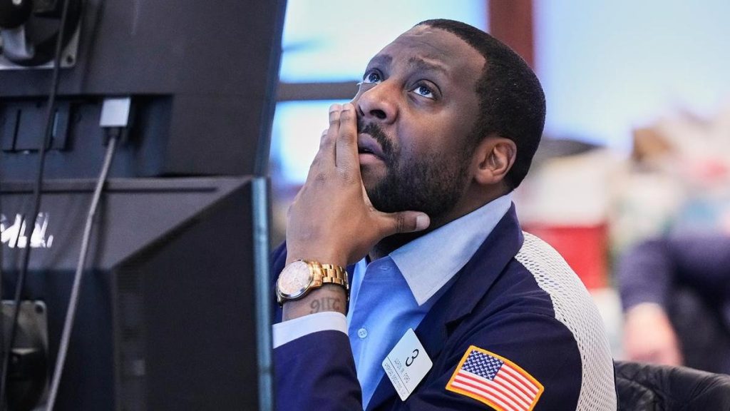 Mideast, tariffs and AI worries send Wall St lower
