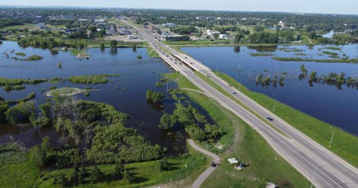 Water levels beginning to recede in Brandon, Man., city says – Winnipeg