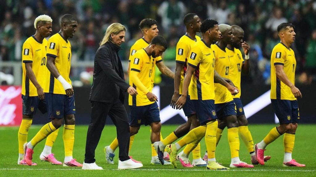 Ecuador coach calls it quits after Cup loss to Mexico