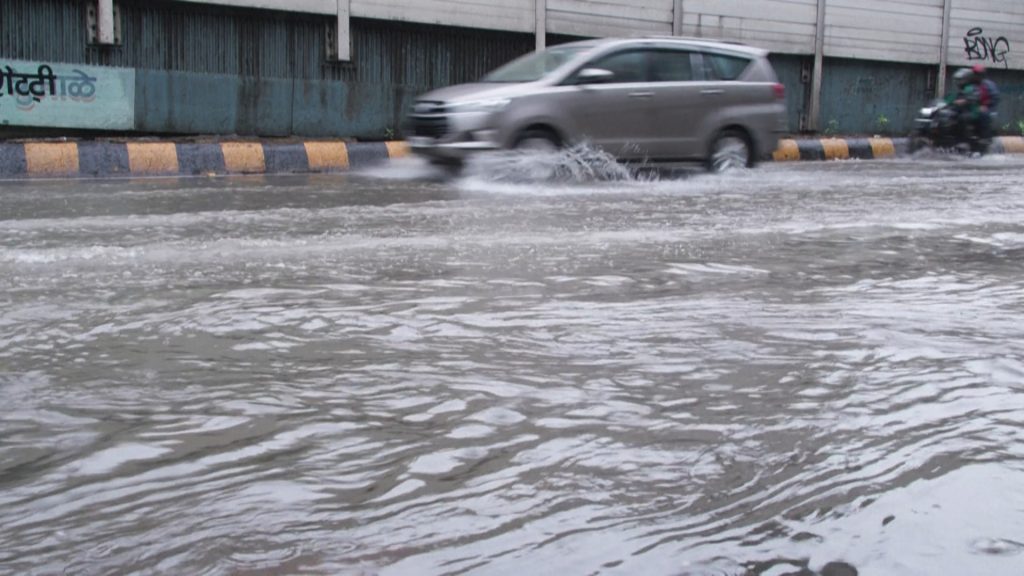 Heavy rain floods Mumbai during intense monsoon spell | Weather