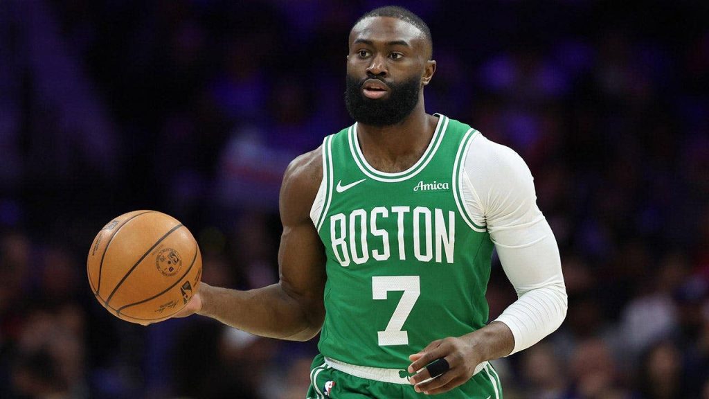 Celtics trade Jaylen Brown to 76ers for Paul George, 4 draft picks: report