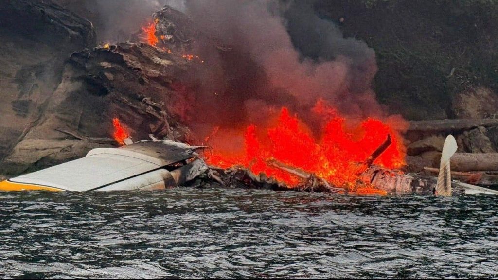 Kenmore Air seaplane makes emergency landing near Sucia Island, Washington