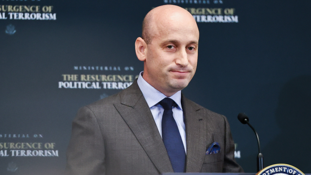 Stephen Miller says debanking illegal immigrants drives self-deportation