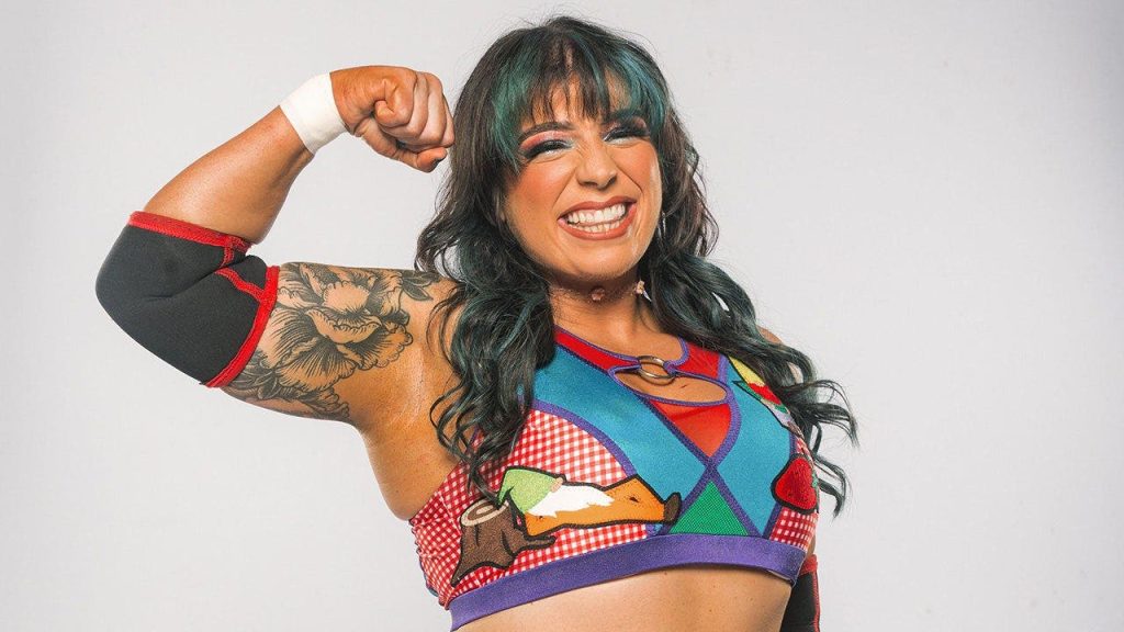 Gabby Forza officially signs first TV contract with TNA