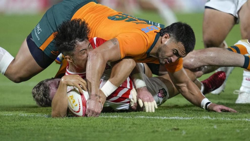 Wallabies backed to 'play', survive first Kiss Test