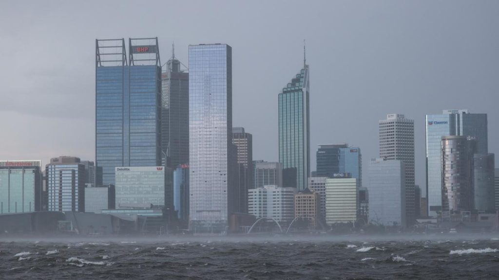 Perth shivers through extra chilly morning as temperature dips to near-freezing
