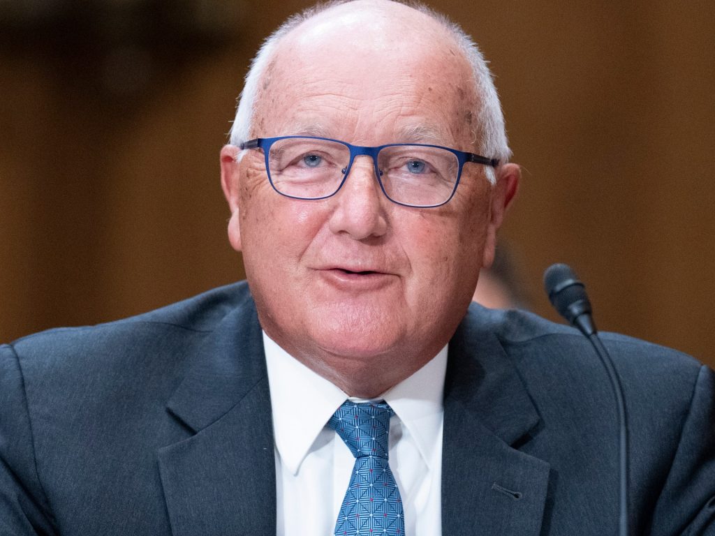 Canadian petition to expel US ambassador gains over 170,000 signatures | Donald Trump News