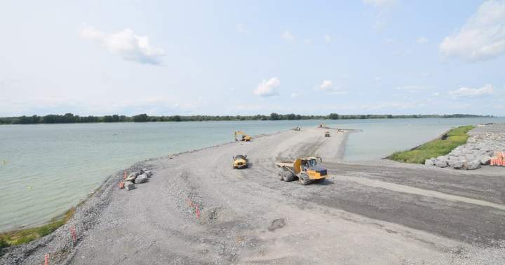 Port of Montreal expansion underway as ‘nation-building’ effort ramps up – Montreal