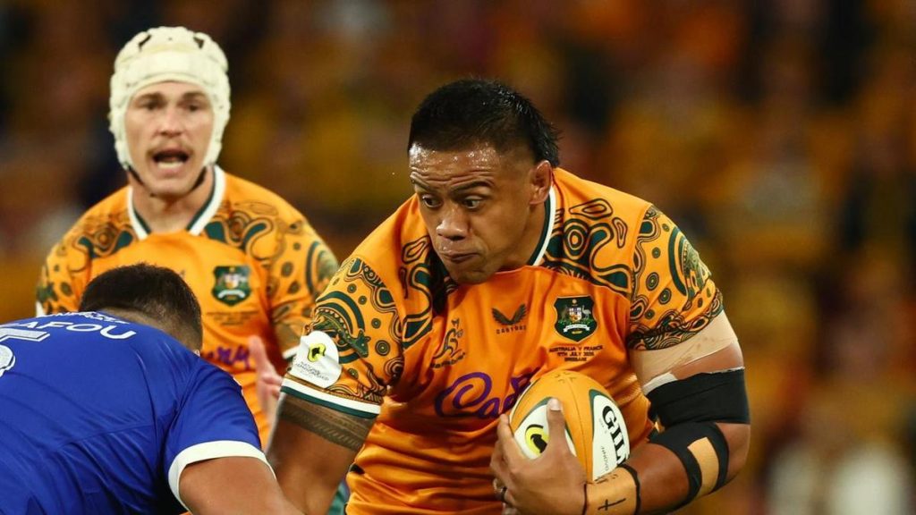 All change up front for Wallabies in Pumas' den