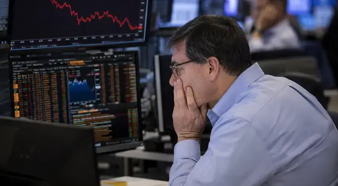 Dow slips as Hormuz uncertainty, Intel share sale weigh on Wall Street