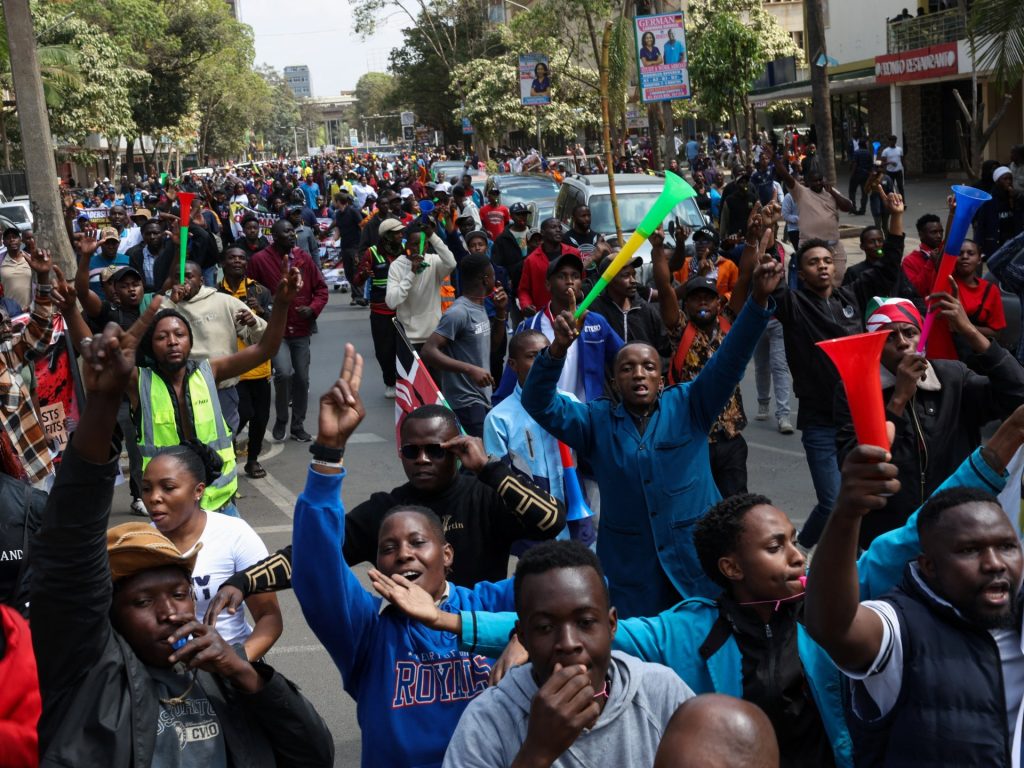 Kenyan police fire tear gas at Nairobi protest against import duty hike | Protests News