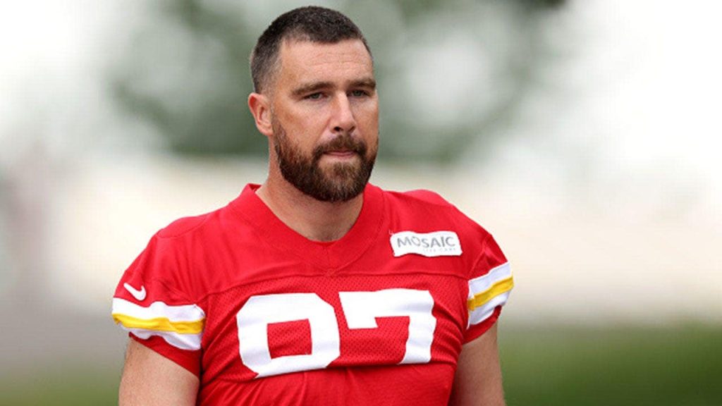 Chiefs coach Andy Reid has a blunt response to everyone freaking out over Travis Kelce’s dad bod