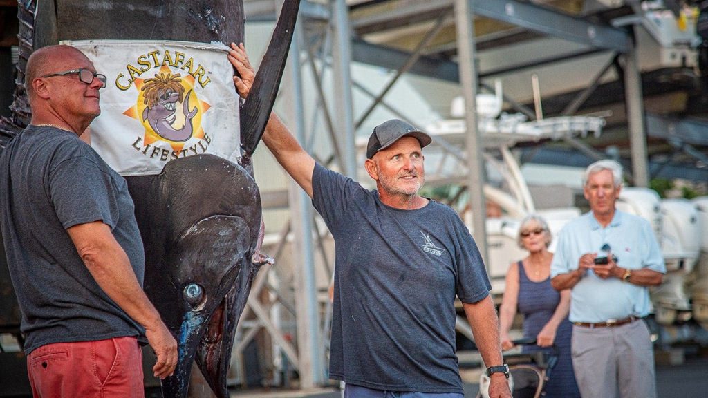 Massachusetts fishermen reel in 1,260-pound record Atlantic blue marlin