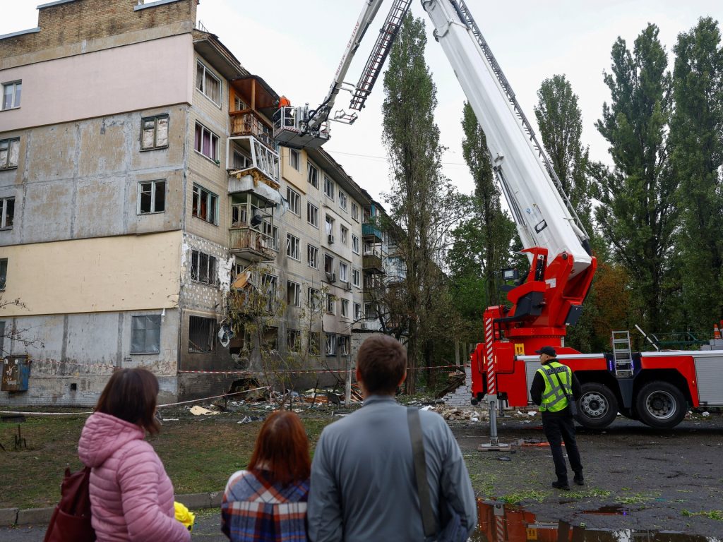 Russian strikes on Ukraine kill three as Zelenskyy in US for UN summit | Drone Strikes News