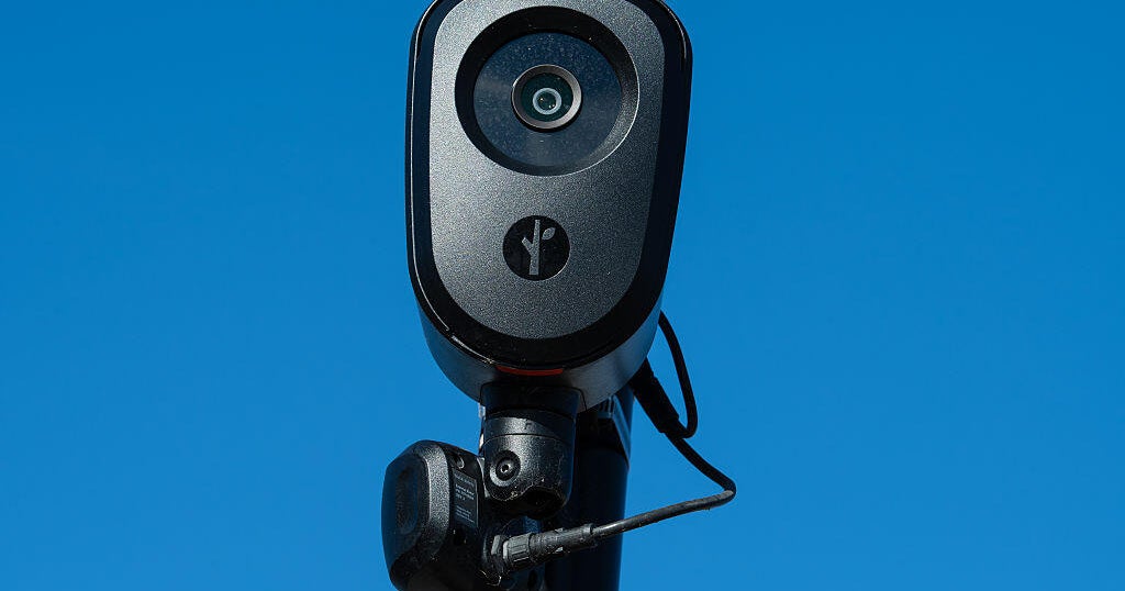 Sen. Josh Hawley introduces bill aimed at stopping abuse of Flock cameras and similar AI technology