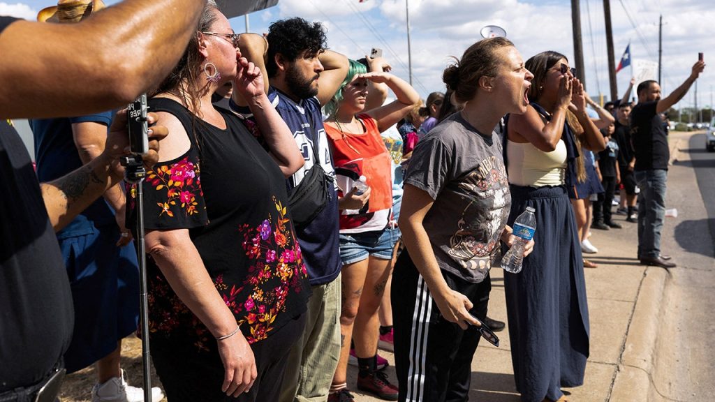 Austin ICE protest organized by socialist, communist groups, probe finds