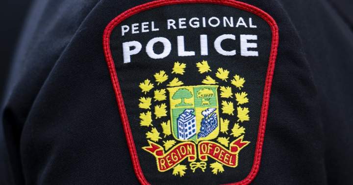 Officer, 10 others hurt after fire breaks out in Mississauga apartment building